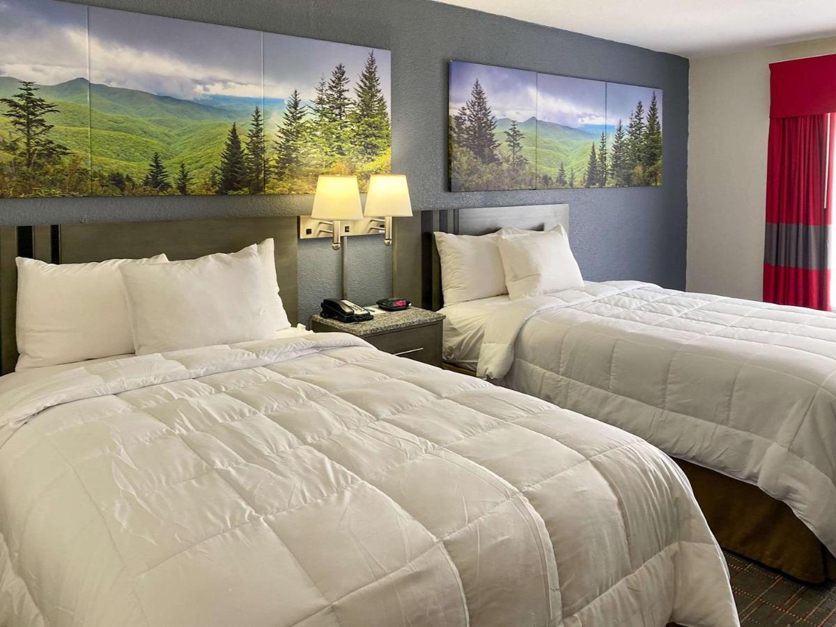 Clarion Pointe - Greensboro Coliseum Area Ngoại thất bức ảnh