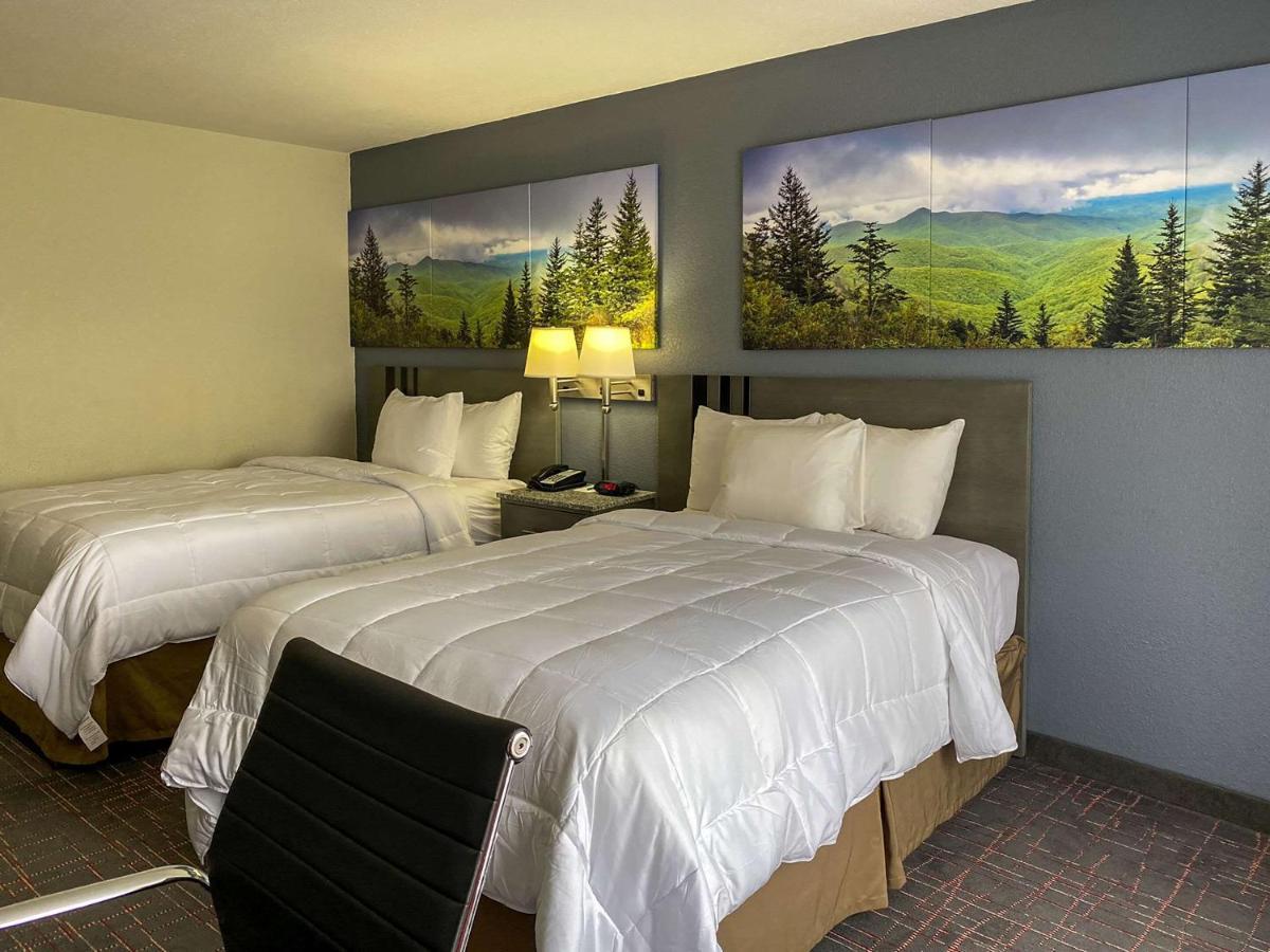 Clarion Pointe - Greensboro Coliseum Area Ngoại thất bức ảnh