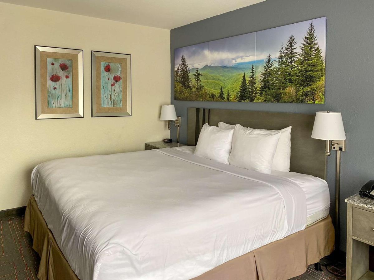 Clarion Pointe - Greensboro Coliseum Area Ngoại thất bức ảnh