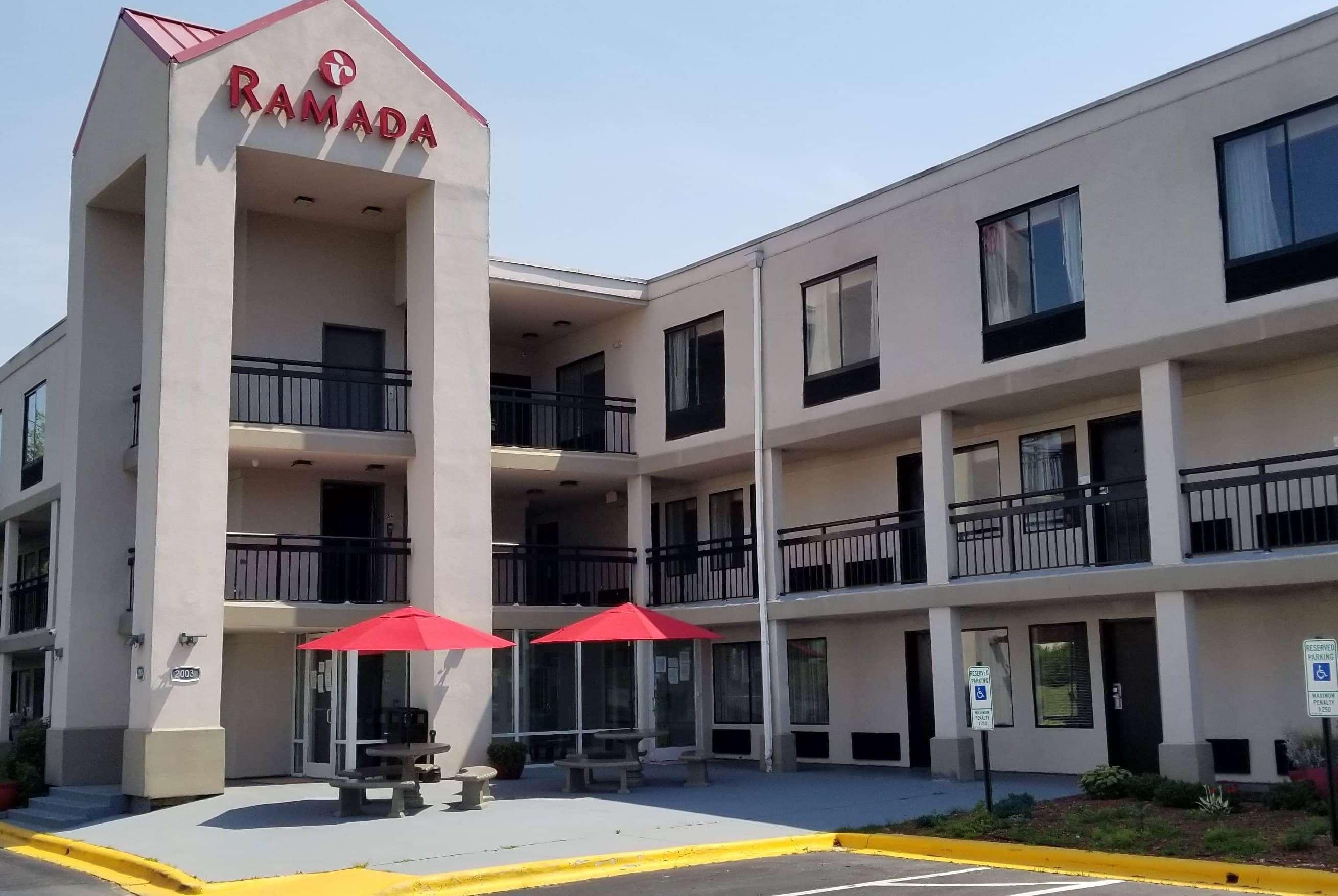 Clarion Pointe - Greensboro Coliseum Area Ngoại thất bức ảnh