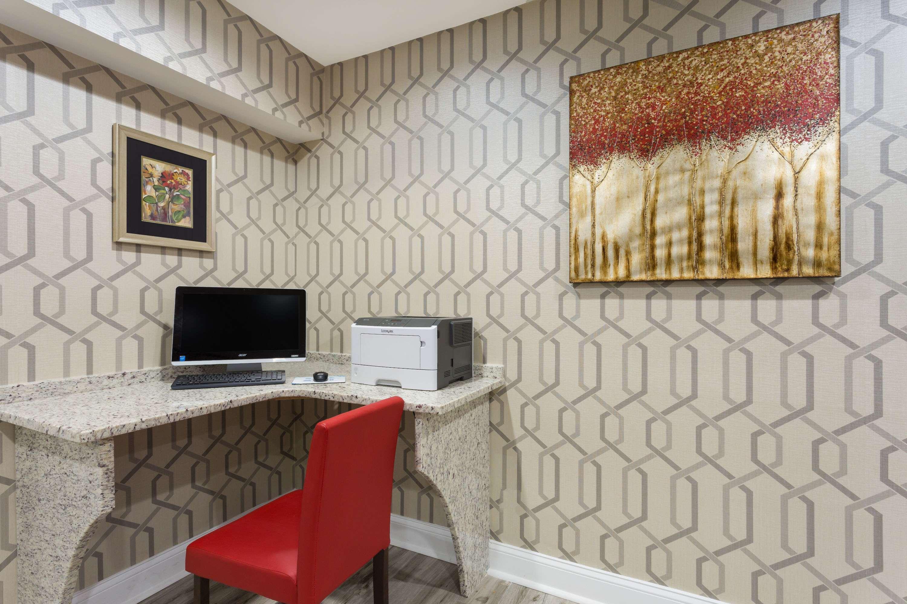 Clarion Pointe - Greensboro Coliseum Area Ngoại thất bức ảnh