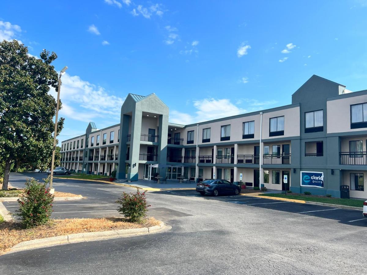Clarion Pointe - Greensboro Coliseum Area Ngoại thất bức ảnh