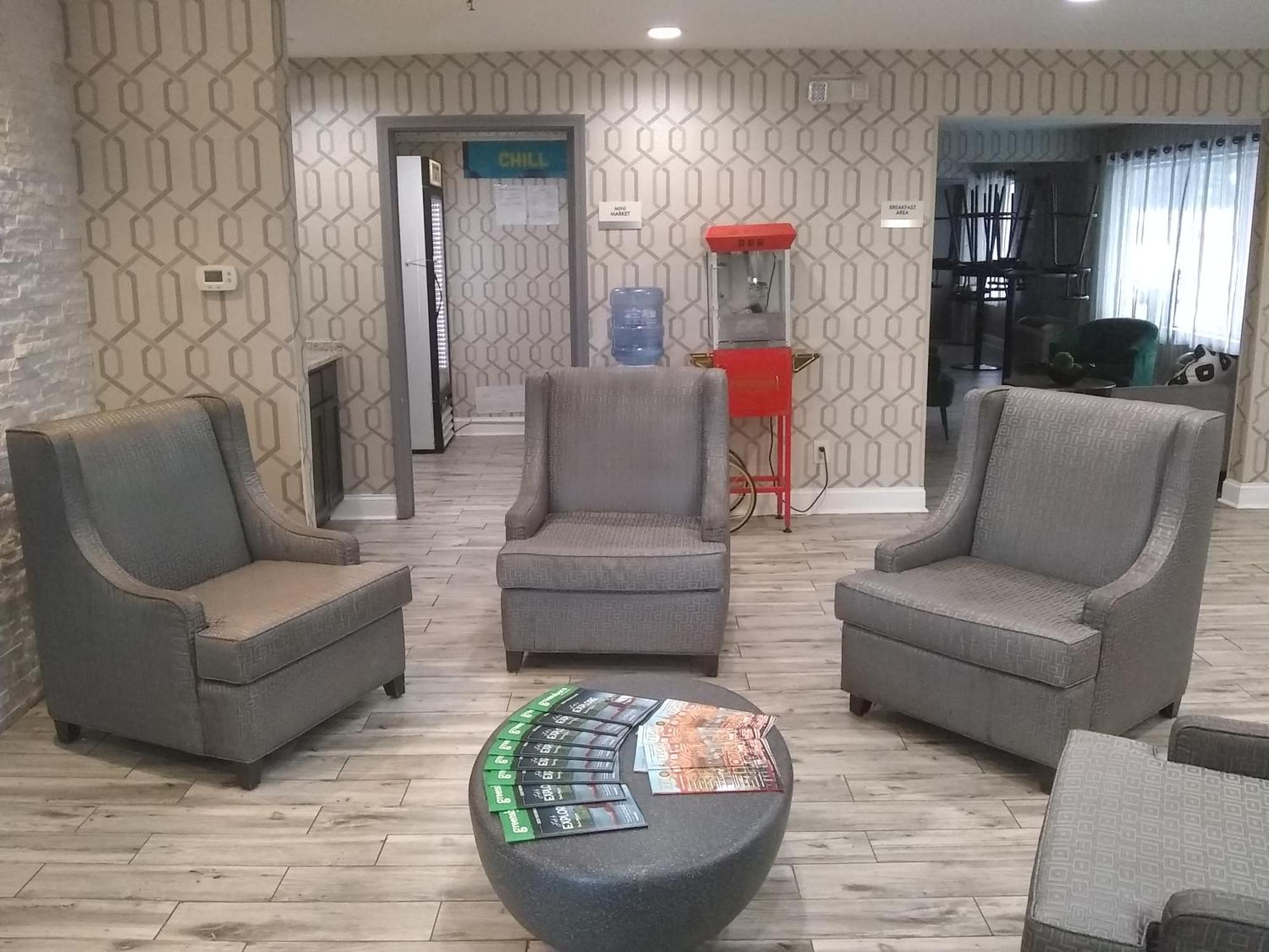 Clarion Pointe - Greensboro Coliseum Area Ngoại thất bức ảnh