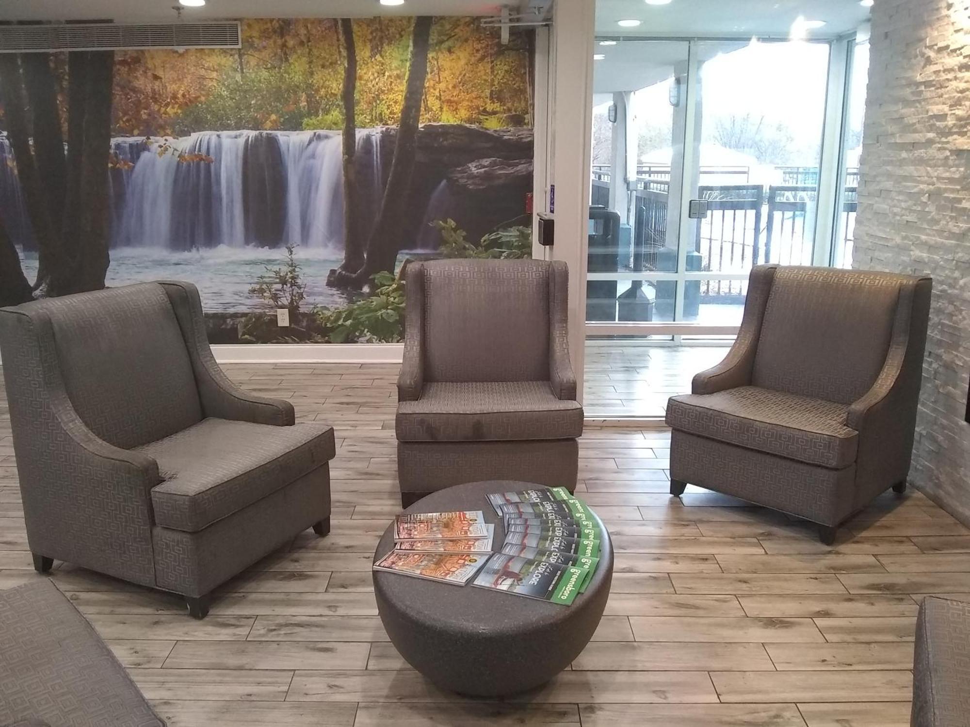 Clarion Pointe - Greensboro Coliseum Area Ngoại thất bức ảnh